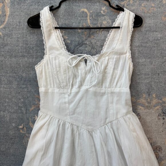 Abercrombie & Fitch Flowy White Dress XS NWOT - Picture 2 of 5